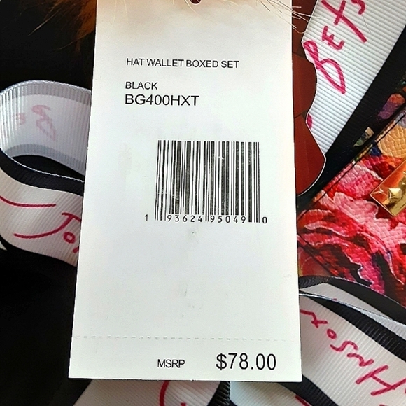 𝅺Betsey Johnson Black Hat Floral Card Case Gift Set New In Box - Picture 5 of 5